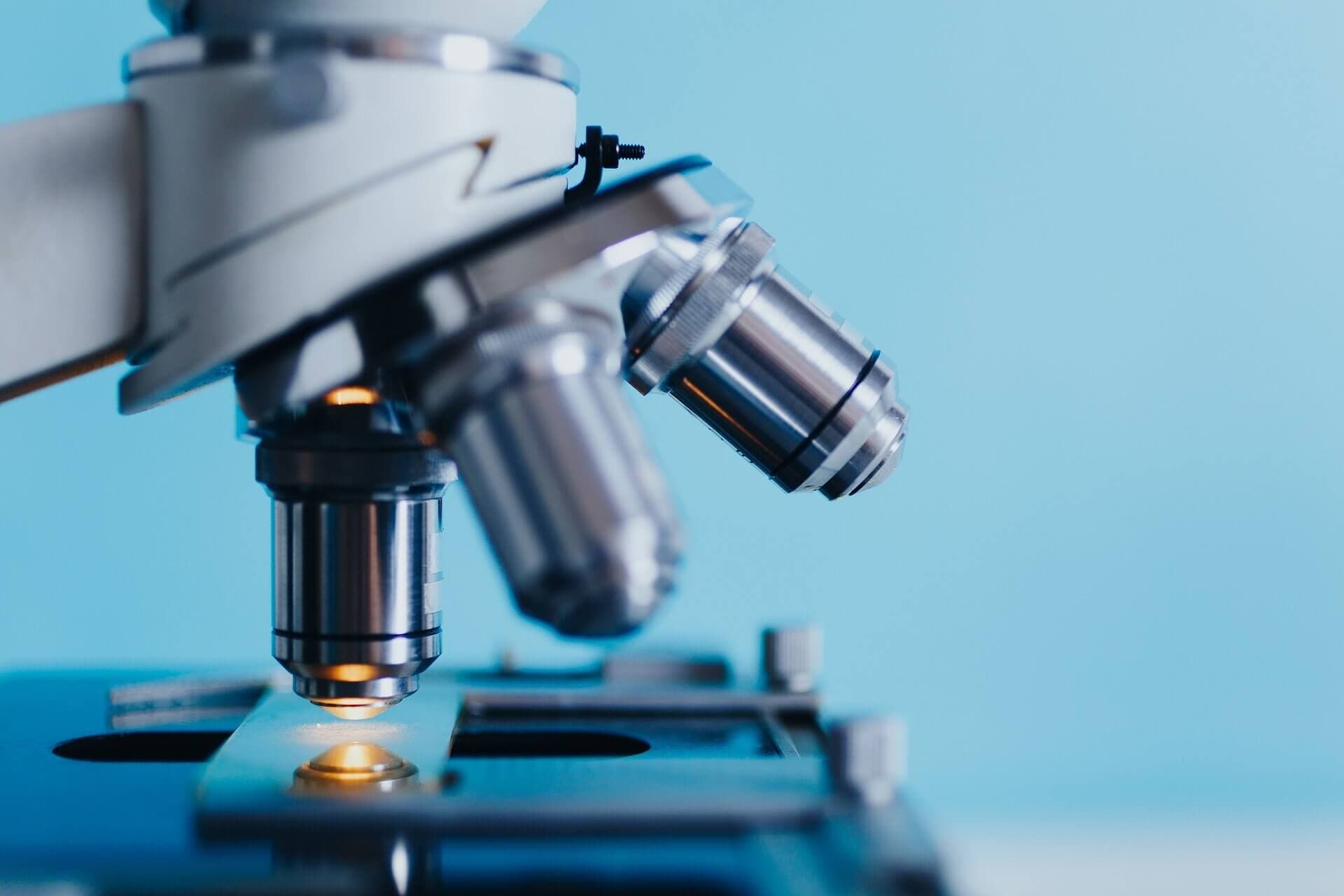 BTEK11: Conheça o ETF que investe em 196 empresas de biotecnologia nos EUA - imagem destacada