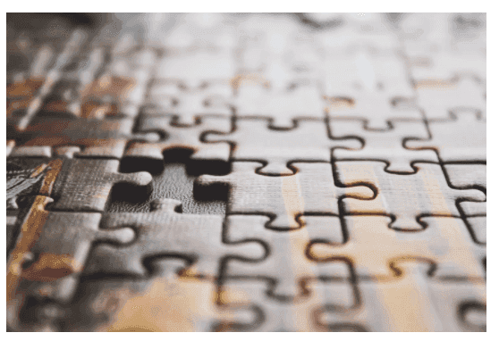 Quebra-cabeça sem uma peça, simbolizando uma pendência na vida